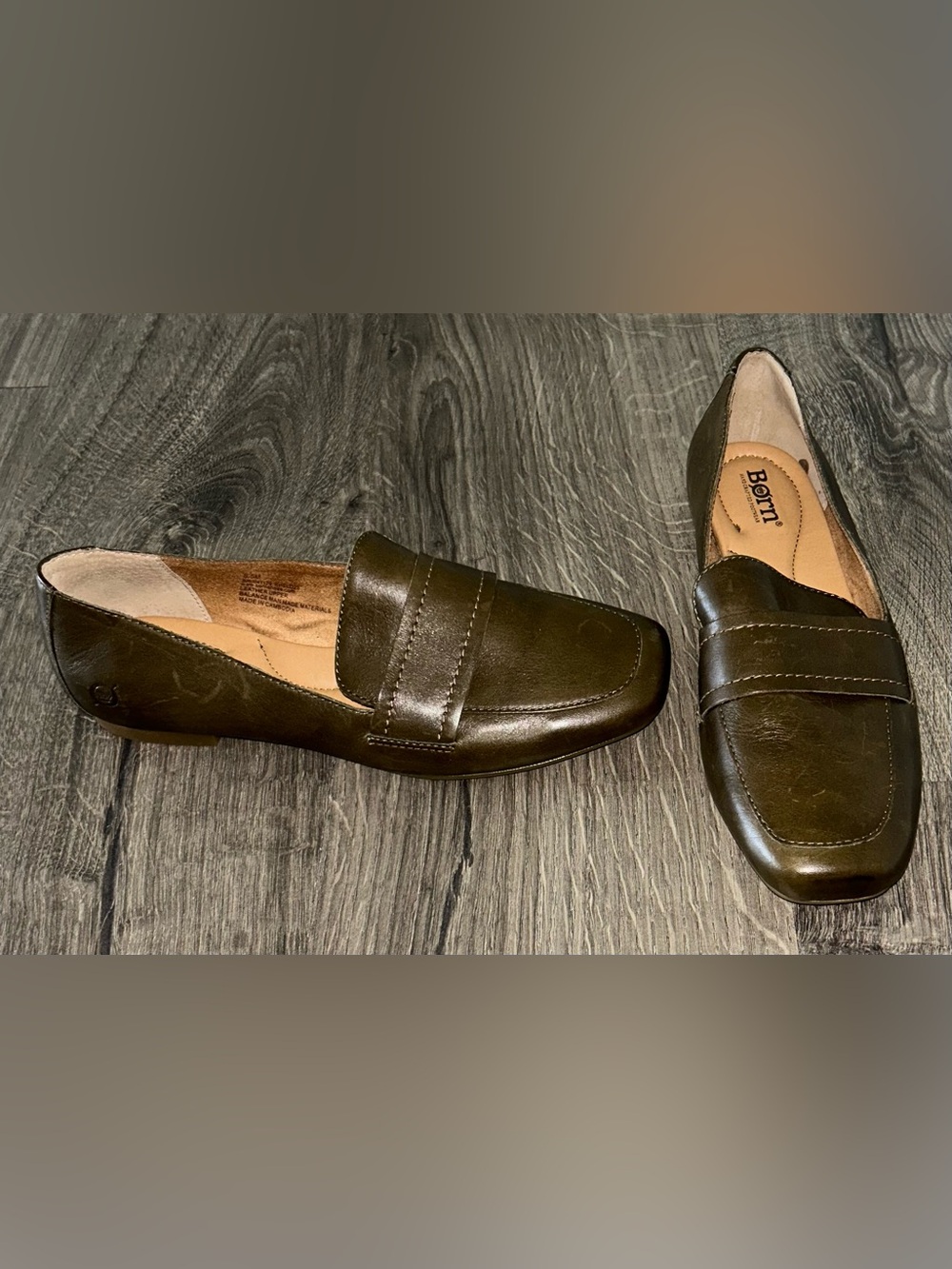 NEW!!!  Born Women’s Classic Loafers in Dark Olive Green